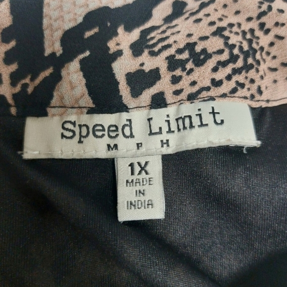 Speed Limit MPH Animal Print Flowy Women's Maxi Dress Size 1X - Picture 10 of 13